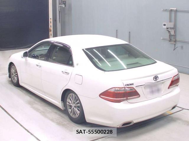 Toyota CROWN 2010-11 8055117-3