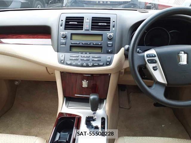 Toyota CROWN 2010-11 8055117-4