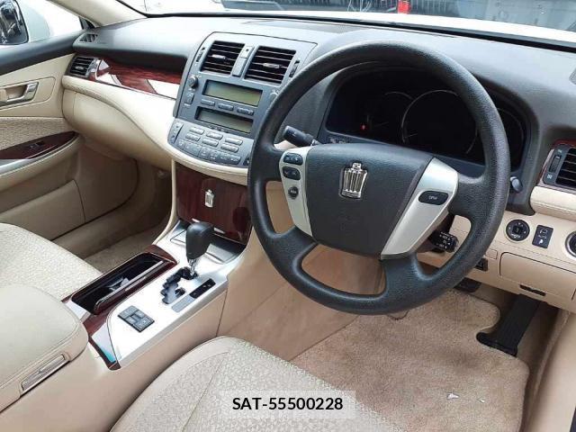 Toyota CROWN 2010-11 8055117-5