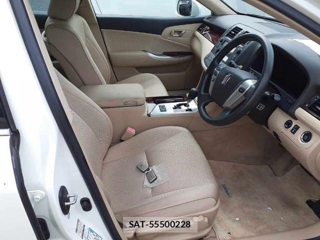 Toyota CROWN 2010-11 8055117-6