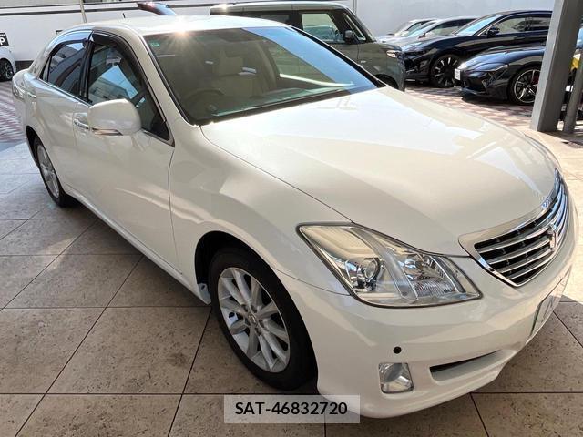 Toyota CROWN 2008-11 8055442-16