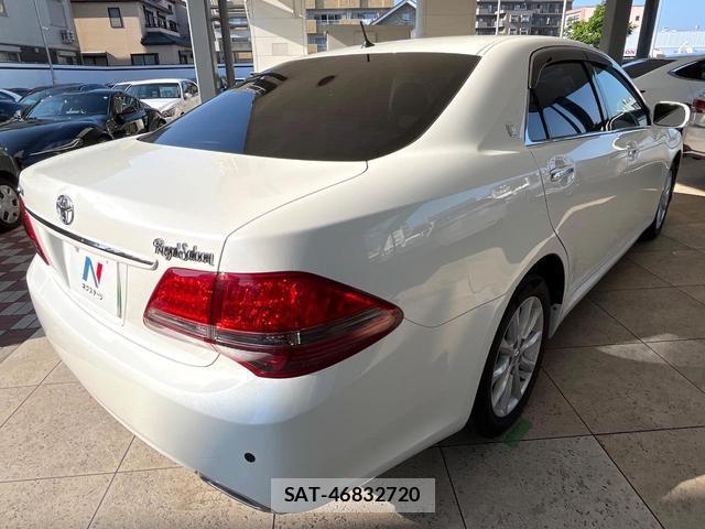 Toyota CROWN 2008-11 8055442-17