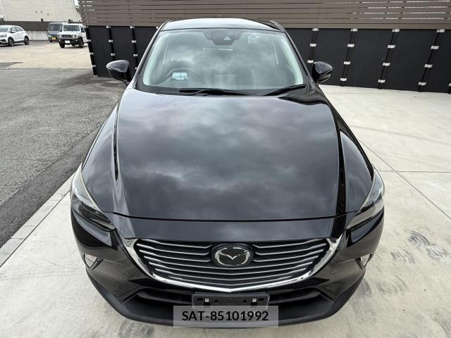 Mazda CX-3 2017-09 8053498-11