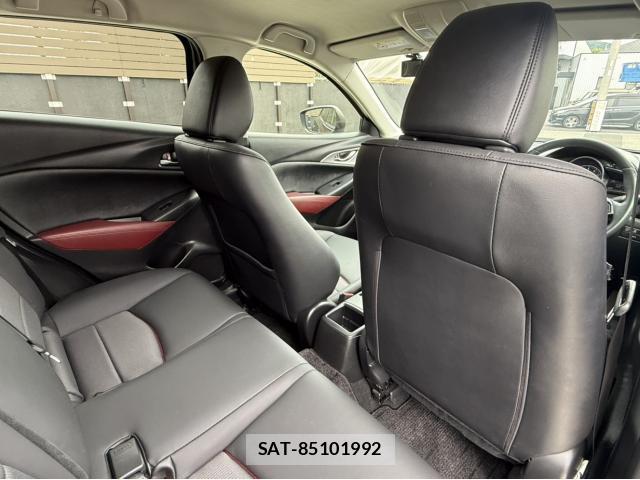 Mazda CX-3 2017-09 8053498-12