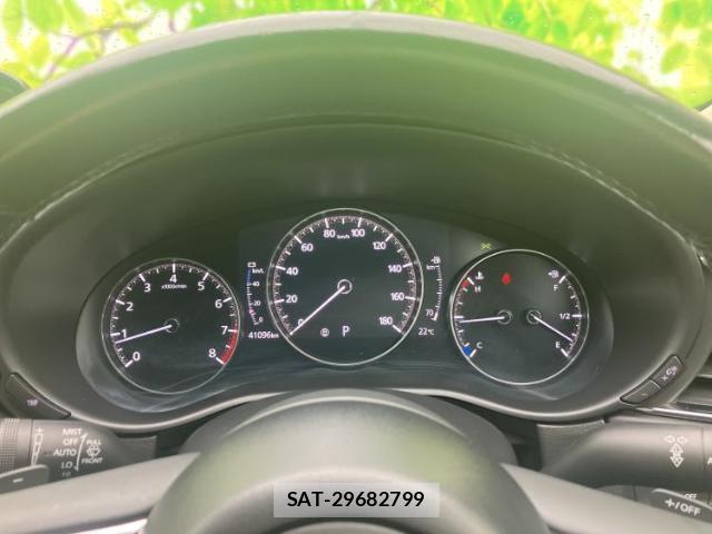 Mazda CX-30 2023-07 8056169-12