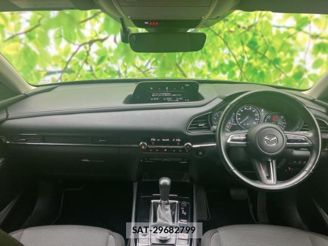 Mazda CX-30 2023-07 8056169-3