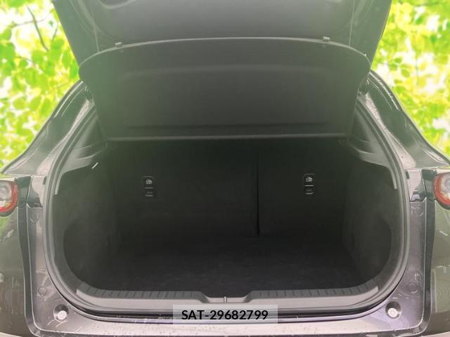 Mazda CX-30 2023-07 8056169-6