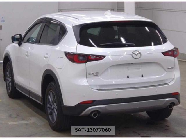Mazda CX-5 2022-01 8054587-4
