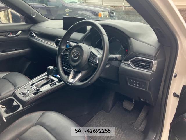 Mazda CX-5 2022-11 8055685-10