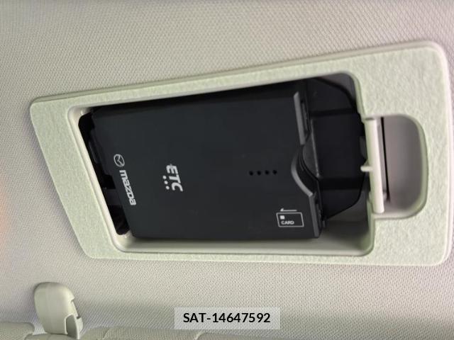 Mazda CX-5 2017-09 8056100-16