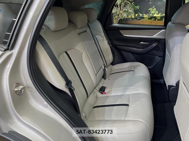 Mazda CX-60 2023-03 8053878-11