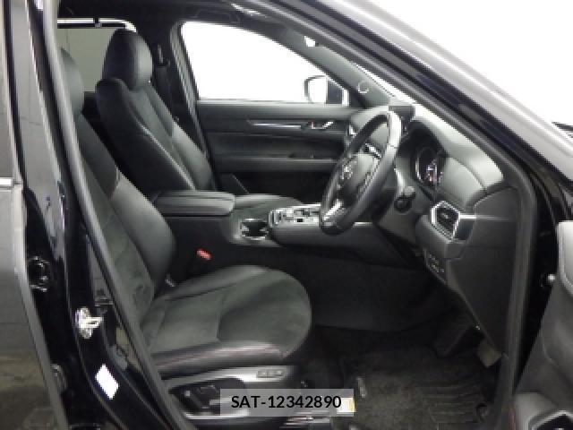 Mazda CX-8 2023-03 8055421-3