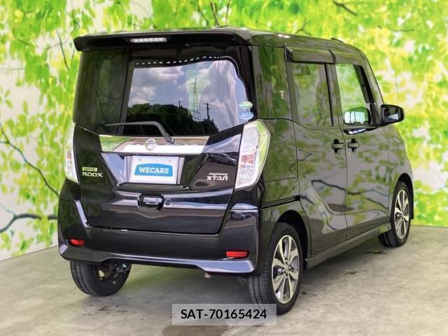Nissan DAYZ ROOX 2015-11 8056210-2