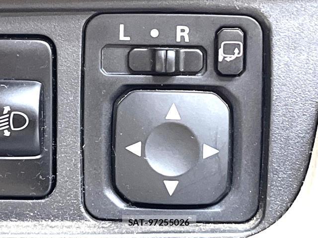 Nissan DAYZ 2017-10 8053988-6