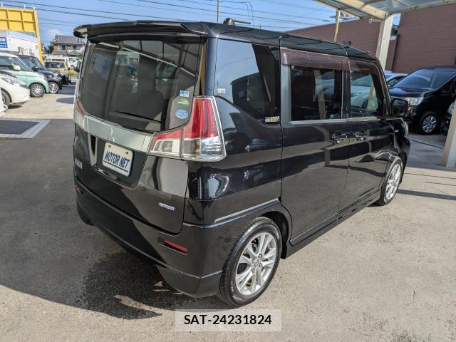 Mitsubishi DELICA 2017-08 8054338-1