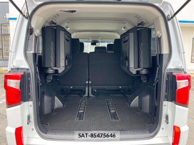 Mitsubishi DELICA 2025-04 8053818-12