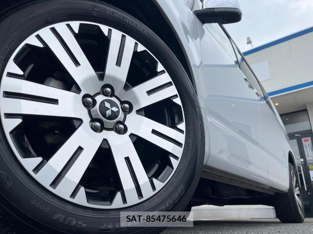 Mitsubishi DELICA 2025-04 8053818-15