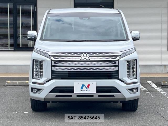 Mitsubishi DELICA 2025-04 8053818-16