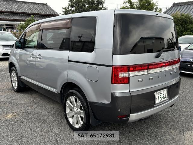 Mitsubishi DELICA 2014-01 8054149-1
