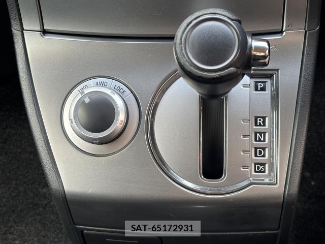 Mitsubishi DELICA 2014-01 8054149-11