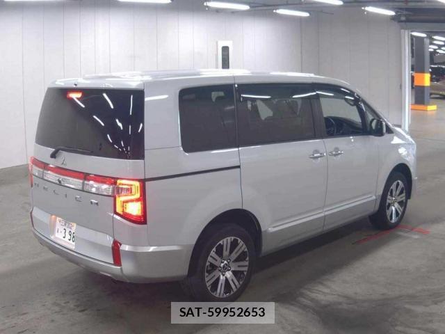 Mitsubishi DELICA 2022-10 8054782-1