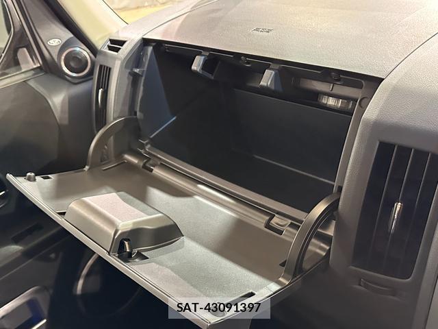 Mitsubishi DELICA 2007-08 8056284-19