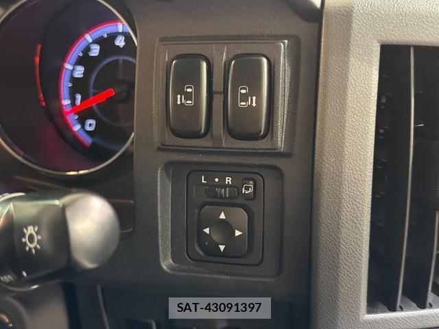 Mitsubishi DELICA 2007-08 8056284-5