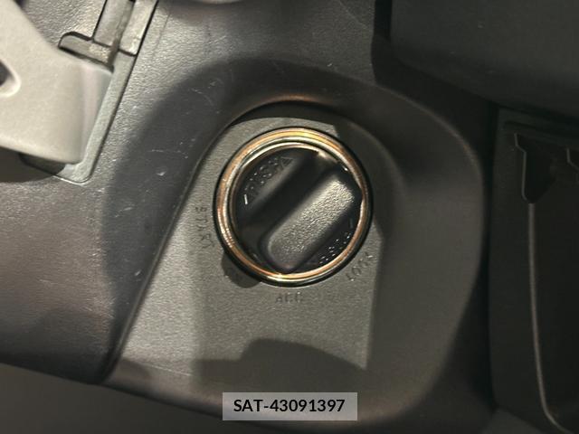 Mitsubishi DELICA 2007-08 8056284-9