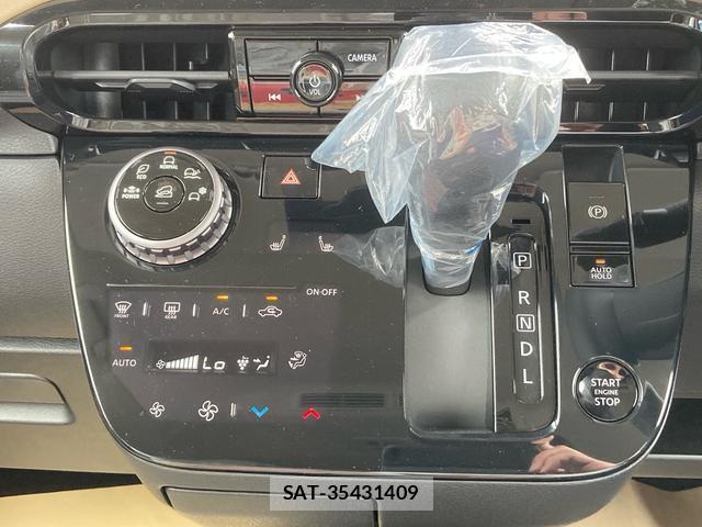 Mitsubishi DELICA MINI 2025-11 8054047-7