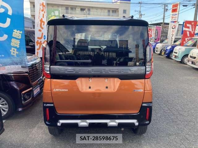 Mitsubishi DELICA MINI 2024-03 8055164-4