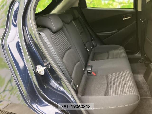 Mazda DEMIO 2019-04 8053524-4