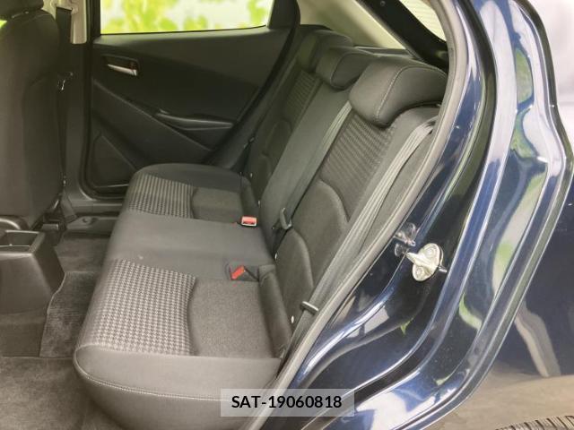 Mazda DEMIO 2019-04 8053524-6