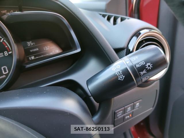 Mazda DEMIO 2017-06 8054154-18