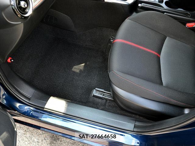 Mazda DEMIO 2016-03 8054296-13