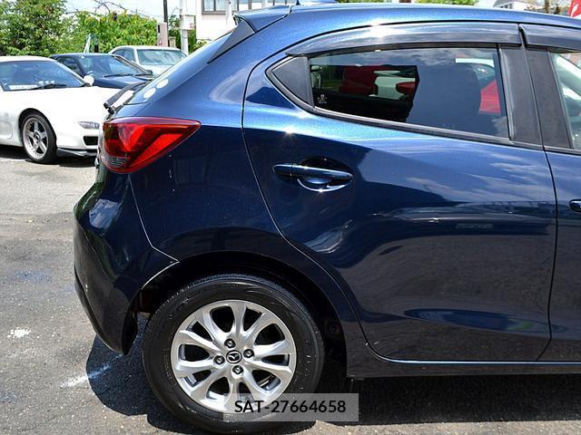 Mazda DEMIO 2016-03 8054296-19