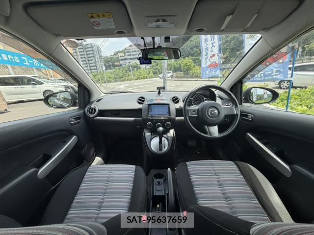 Mazda DEMIO 2012-07 8054303-16