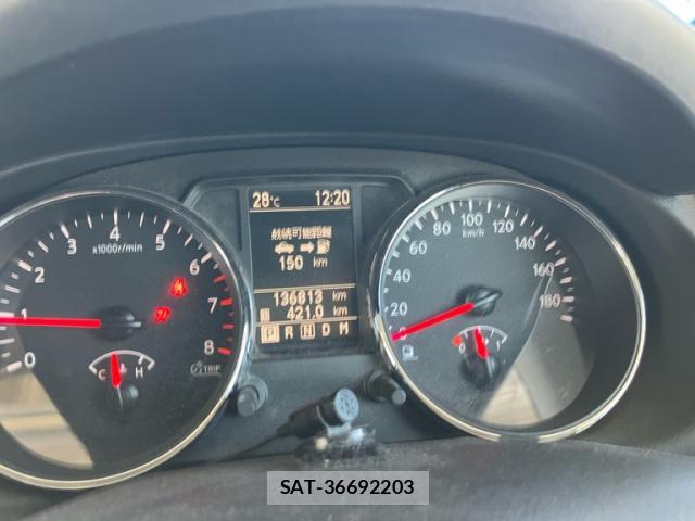 Nissan DUALIS 2012-07 8053881-15