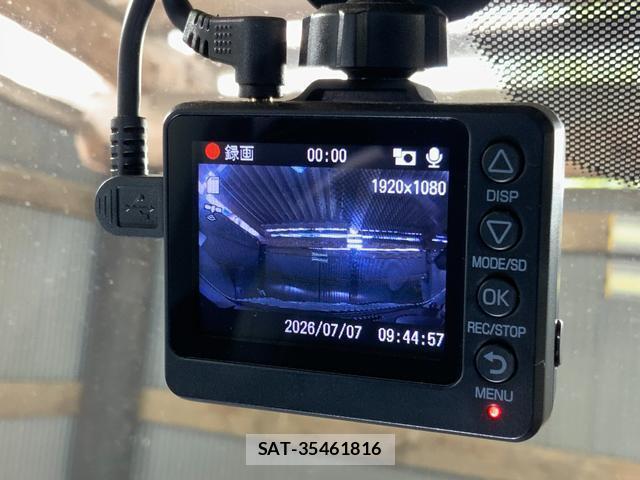 Nissan DUALIS 2012-11 8055549-17