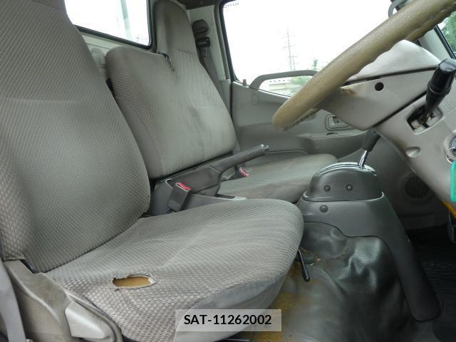 Hino DUTRO 2005-04 8053446-12