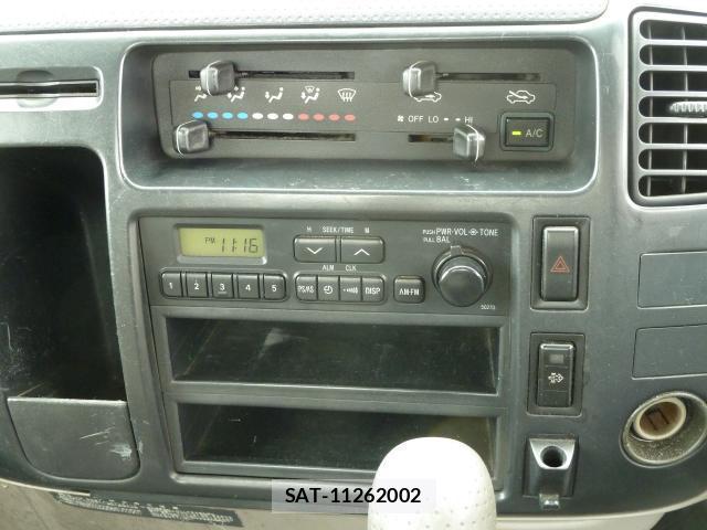 Hino DUTRO 2005-04 8053446-16