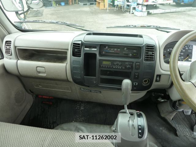 Hino DUTRO 2005-04 8053446-18