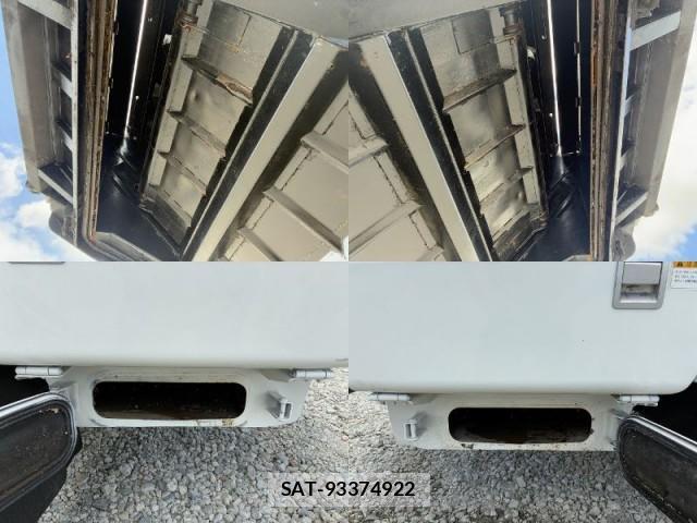 Hino DUTRO 2019-06 8055612-10