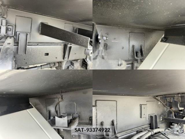 Hino DUTRO 2019-06 8055612-16