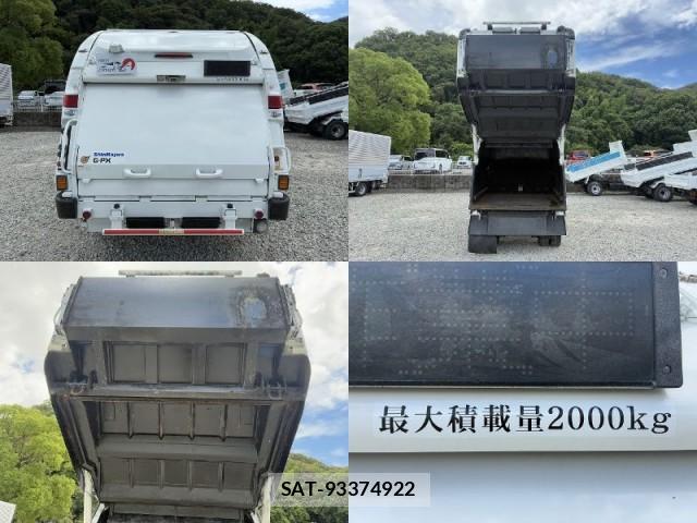 Hino DUTRO 2019-06 8055612-4