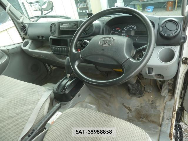 Toyota DYNA TRUCK 2011-09 8053445-2