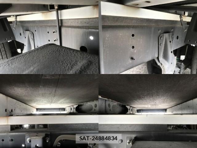 Toyota DYNA TRUCK 2017-03 8055725-17