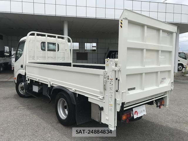 Toyota DYNA TRUCK 2017-03 8055725-4