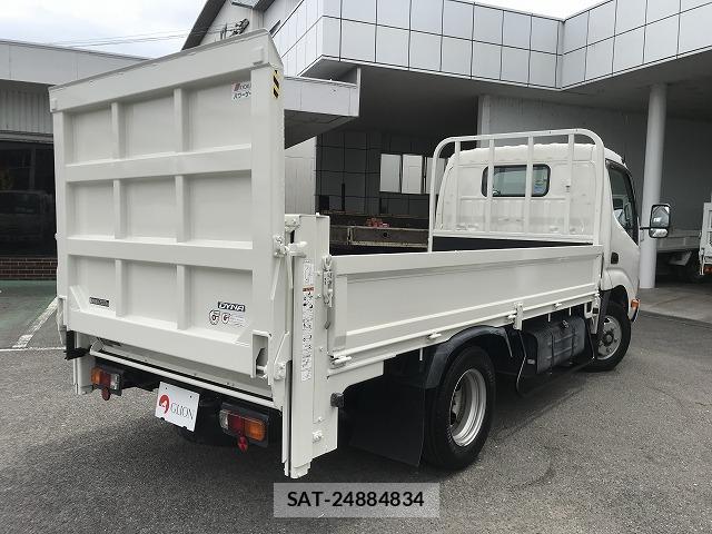 Toyota DYNA TRUCK 2017-03 8055725-6