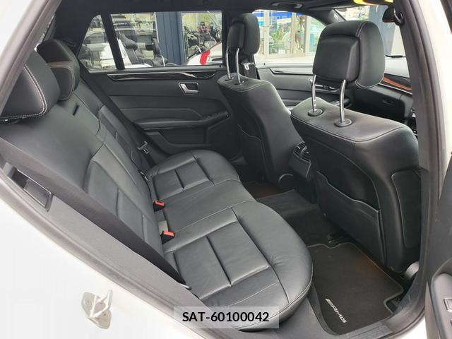 Mercedes Benz E-CLASS 2015-06 8053618-5