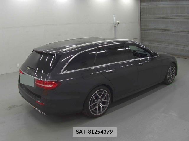 Mercedes Benz E-CLASS 2020-10 8008527-1
